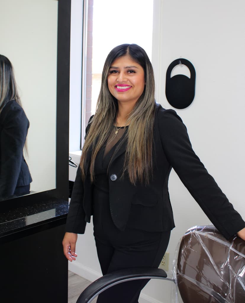 Professional beauty specialist at Flora salon